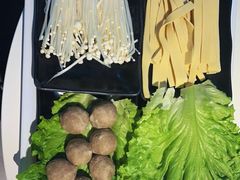 -云晓光头烧烤吧(川沙绿地店)