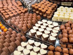 -Laderach 莱德拉(上海环贸iapm店)