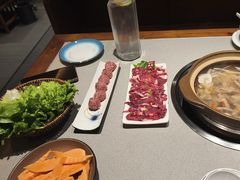 -四点金粥底火锅(沂州里店)