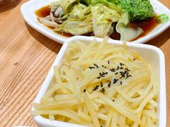 拌土豆丝-甲乙饼·手工牛肉饼(东方广场店)