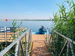 -亿利库布其七星湖沙漠生态旅游区