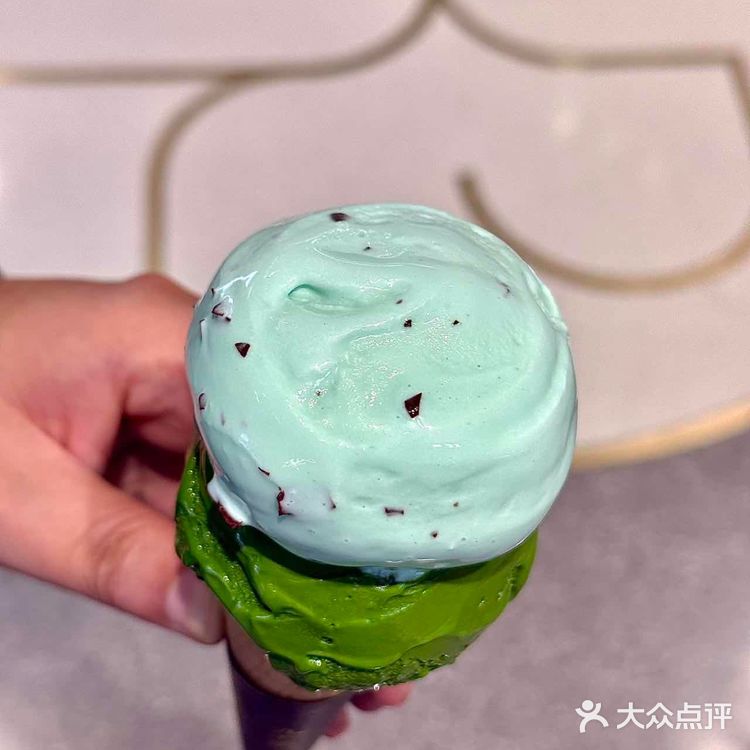 挑战九十葉最浓抹茶！一口气吃完四款我竟然