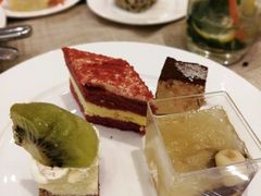 -东方红海鲜百汇(国际大厦店)