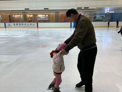 -陈露国际冰上中心(天津嘉里汇店)