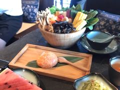 飞鱼籽墨鱼滑-湊湊火锅·茶憩(新中关购物中心店)