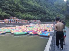 -重庆神龙峡漂流