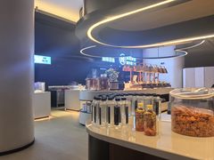 -涨巢·潮玩水疗局