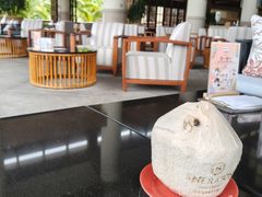 -亚龙湾喜来登·美景台大堂吧