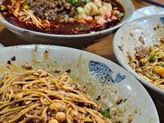-丁丁猫重庆小面(徐州路店)