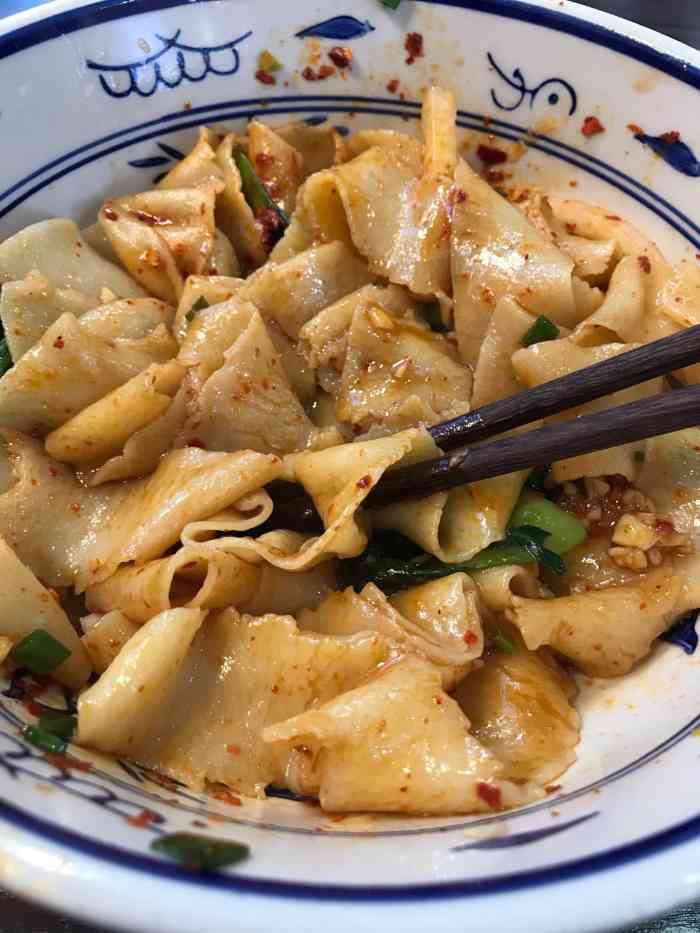 陕西手工面-"周末觅食 正好在春申地区来了这个麦多多生.