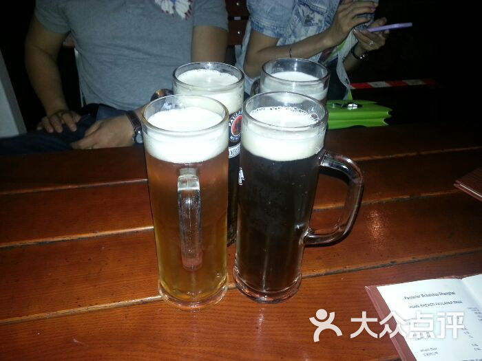 卢湾区 淮海路 酒吧 宝莱纳餐厅(新天地店) 所有点评