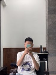 -FRIDAY星期五专业美发沙龙