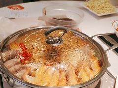 -黄记煌三汁焖锅(新佳丽江汉路店)