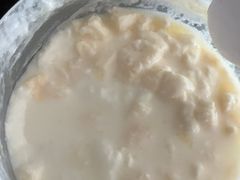 -正飞鲜奶(吐鲁番路店)