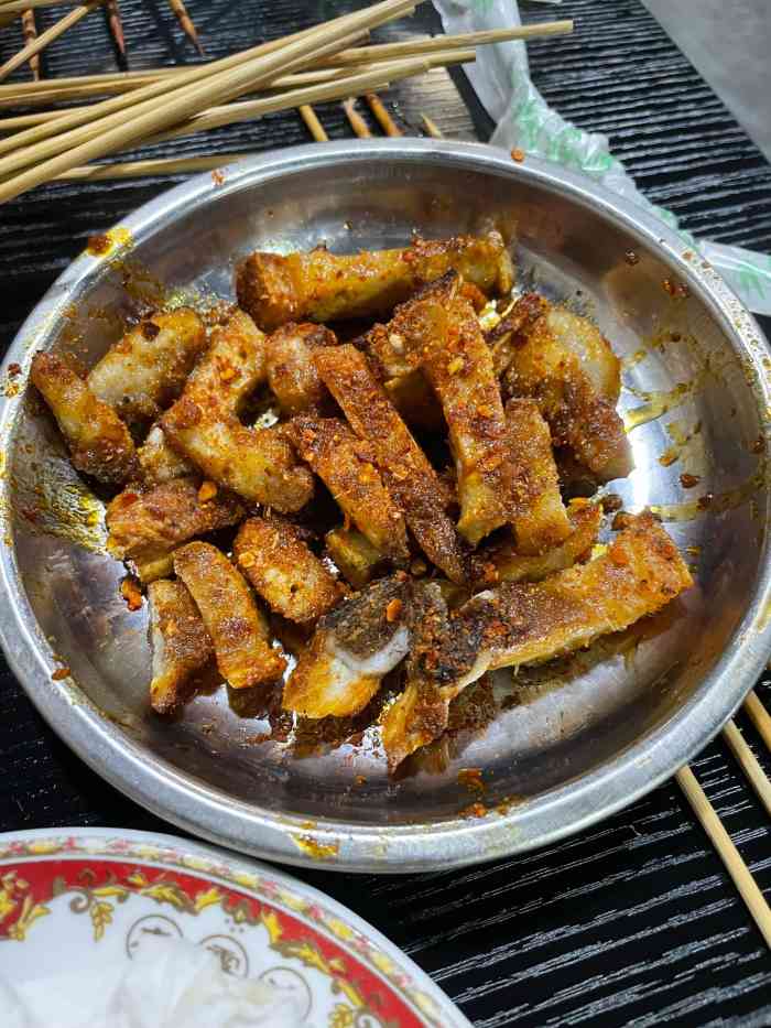 峨边一支香烧烤-"喜欢吃烧烤的人,都知道这三句经典的话在.