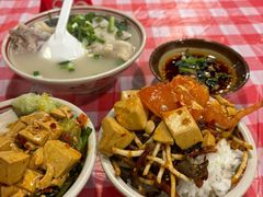 -老方桌烂蹄花川菜馆(九龙坡店)