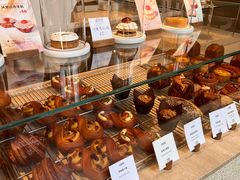 -VERIE BAKEHOUSE