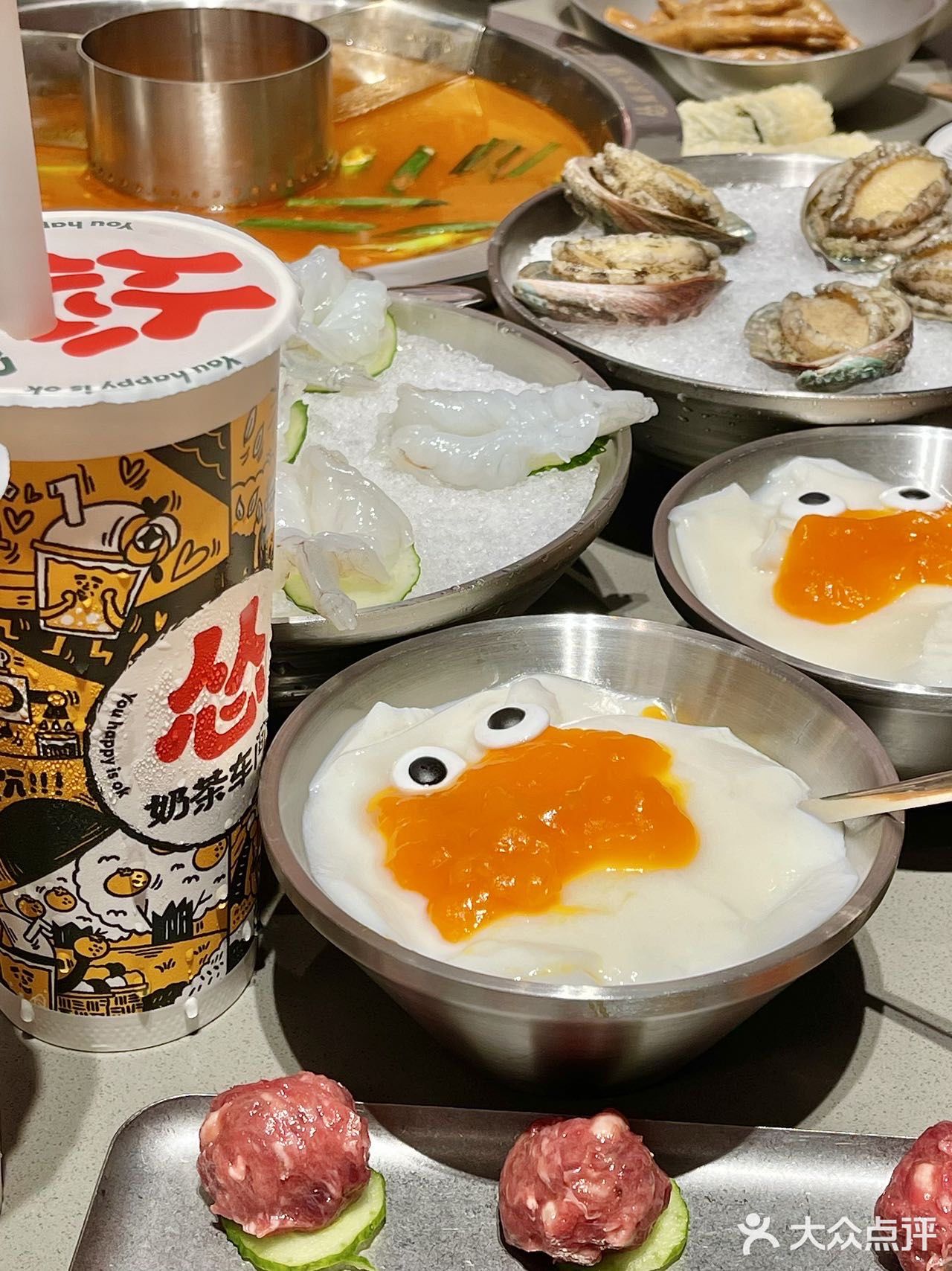 第一次吃火锅那么欢乐😺