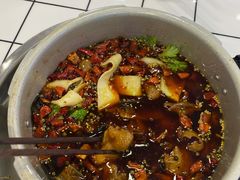 -晓彭肥肠鸡·泡椒鸡火锅(水木天地店)