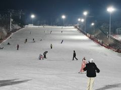 -蓟洲国际滑雪场