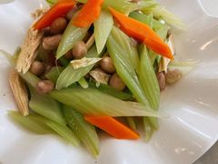 -鑫巴蜀小镇 · 水煮鱼专研店(玉桥店)