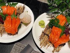 三文鱼刺身-山上下日本料理(万象城店)