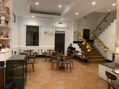 大堂-星巴克臻选(广州沙面店)