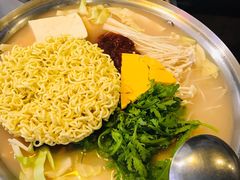 部队火锅-富乐满韩国正宗炸鸡韩国料理(虹泉路店)