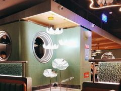 -湊湊火锅·茶憩(杭州湖滨银泰in77店)