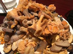 -野菌皇海景野生菌火锅(滨海大道店)