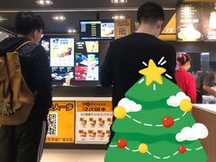 -麦当劳(伟城广场店)