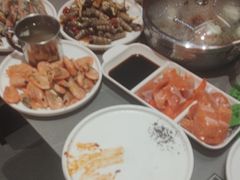 -黑金·寻焰自助百汇·烤肉·火锅(中街店)