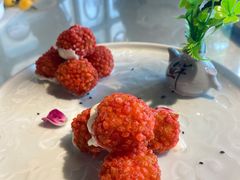 杨梅鳕鱼球-柳莺湖上·湖景餐厅·江南菜(西湖店)