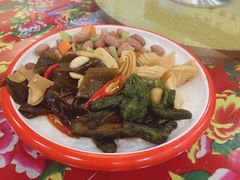 爽口咸菜拼盘-闯关东东北农家菜(崂山石老人店)