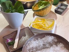 -喃喃椰·糟粕醋·椰子鸡火锅(七堡花园店)