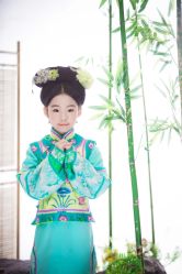 点击看大图 -九月鹰飞汉服摄影工作室