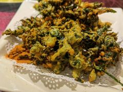 炸花椒芽儿-华盛园卷子王农家菜水库鱼