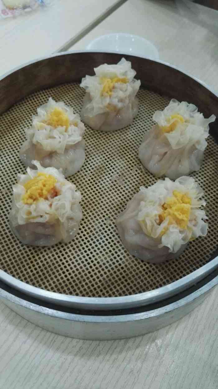 小莫烧麦馄饨(百井坊店)-"面结面比较清淡 但是喜欢蛋黄烧卖丫..."-大