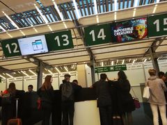 -西沃古尔·拉姆古兰爵士国际机场