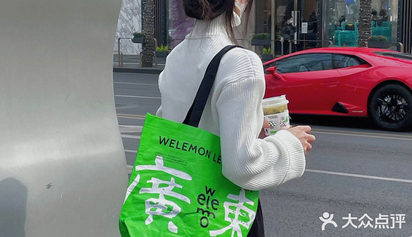 王柠｜卷入时尚圈子里的柠檬茶周边来了～