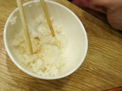 -愉肴麻辣香锅(中山路店)