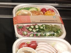亚洲风味鸡排锦绣面沙拉-星巴克(福州长乐机场分店)