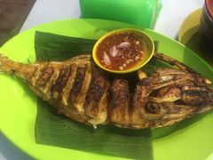 -明记烧鱼美味店