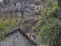 -高荡千年布依古寨旅游景区