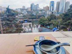 -包整·丝娃娃(一览甲秀楼风景店)