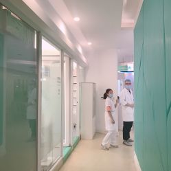 -瑞丽口腔·美学矫正中心