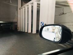 入口-新世界新丸中心-地下停车场