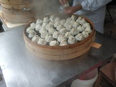 -严氏重油烧麦(民权路店)