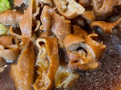 -佬土鹅肠火锅(中建大观店)