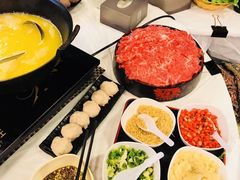 -鲜入围煮花胶鸡海鲜火锅